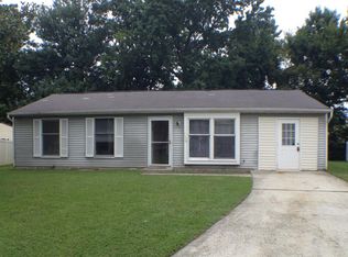 16 Clinton Cir, Hampton, VA 23666