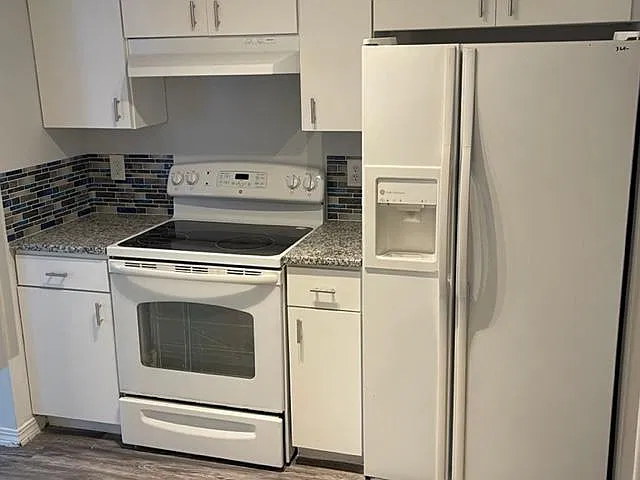 3 bed, 2.5 bath, 1464 sqft, $1,750 — Photo 3