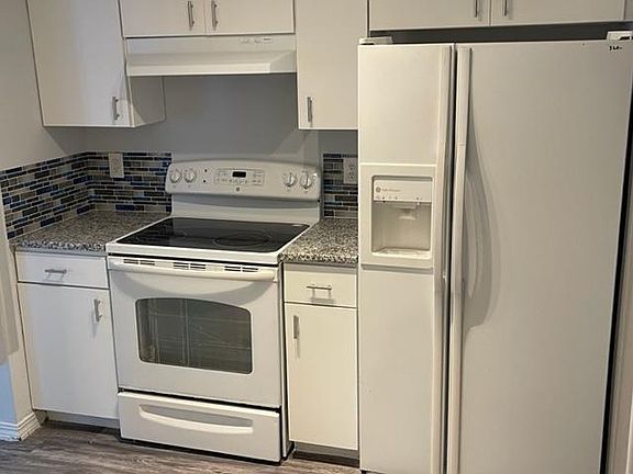 3rd image of 11376 Tanager Dr S