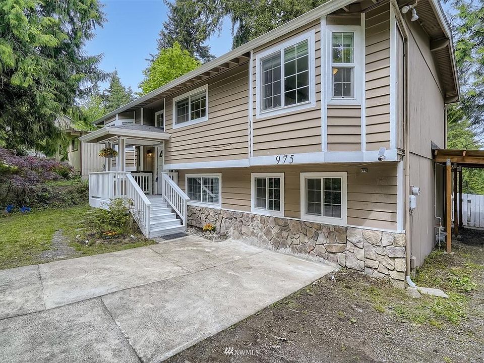 1st image of 975 Wildwood Blvd SW #B
