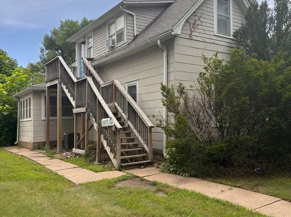 829 Kearney St, Manhattan, KS 66502