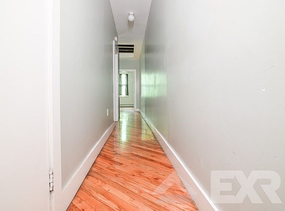 5th image of 383 Sumpter St APT 3R