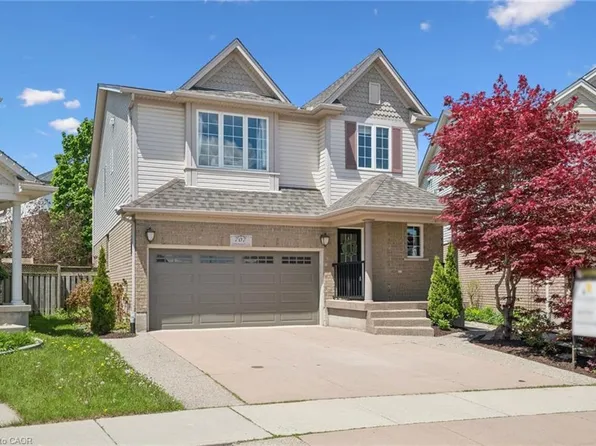 707 Commonwealth Cres, Kitchener, ON N2E 4J8