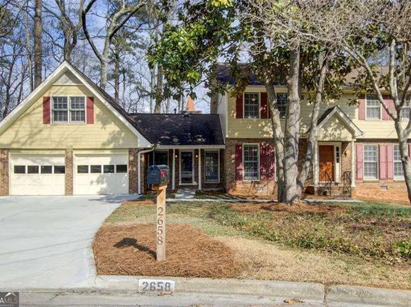 2658 Stonehenge Ct, Dunwoody, GA 30360