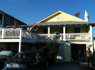 16 Henderson St W, Wrightsville Beach, NC 28480