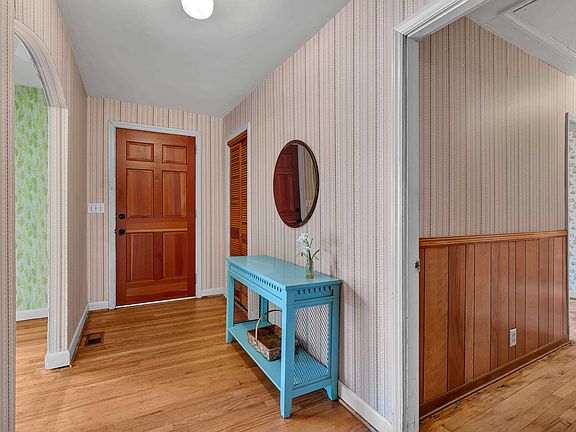 4th image of 100 Culbreath Hts