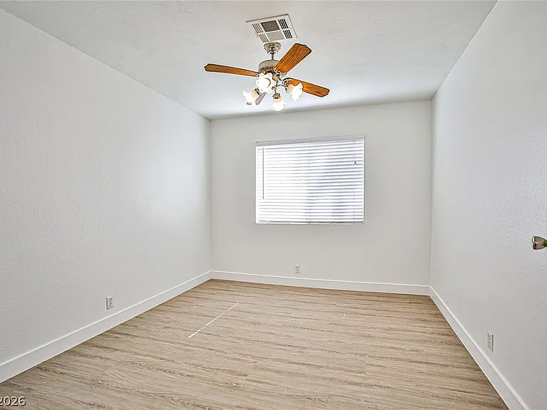 5091 Pioneer Ave #201 — Photo 10