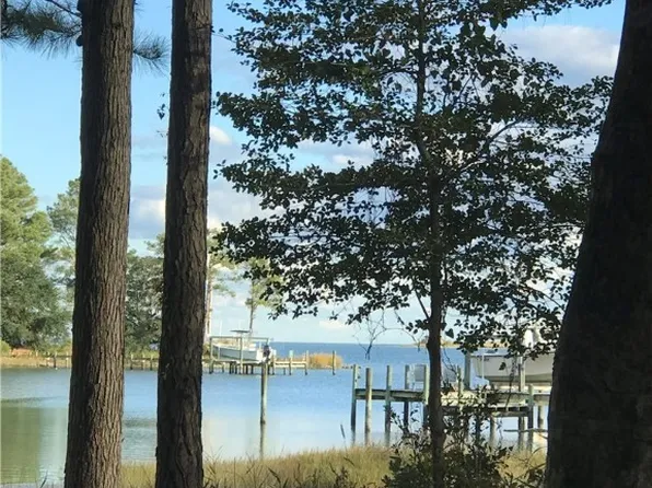 737 Morse Point Rd #28, Pt Haywood, VA 23138