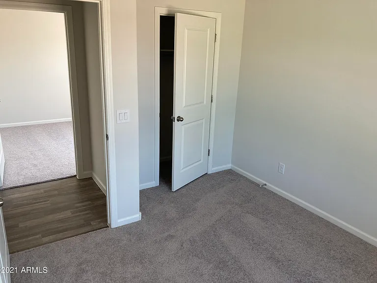 2356 N Sand Hills Ct — Photo 8