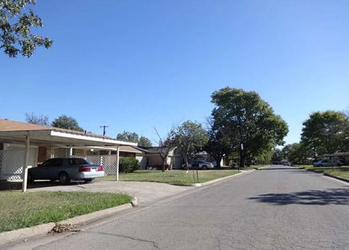 2nd image of 1301 SE 21st St