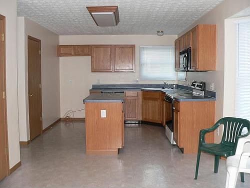 3rd image of 1244 Village Dr