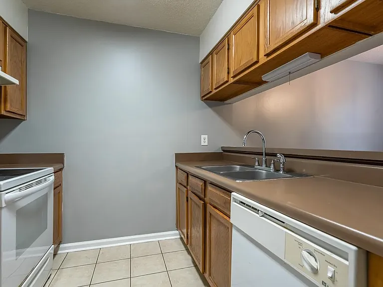 123 Barksdale Ct #123 — Photo 13