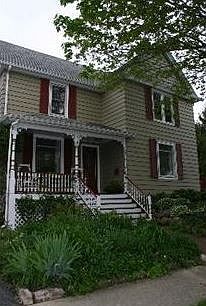 2nd image of 218 N Maple St