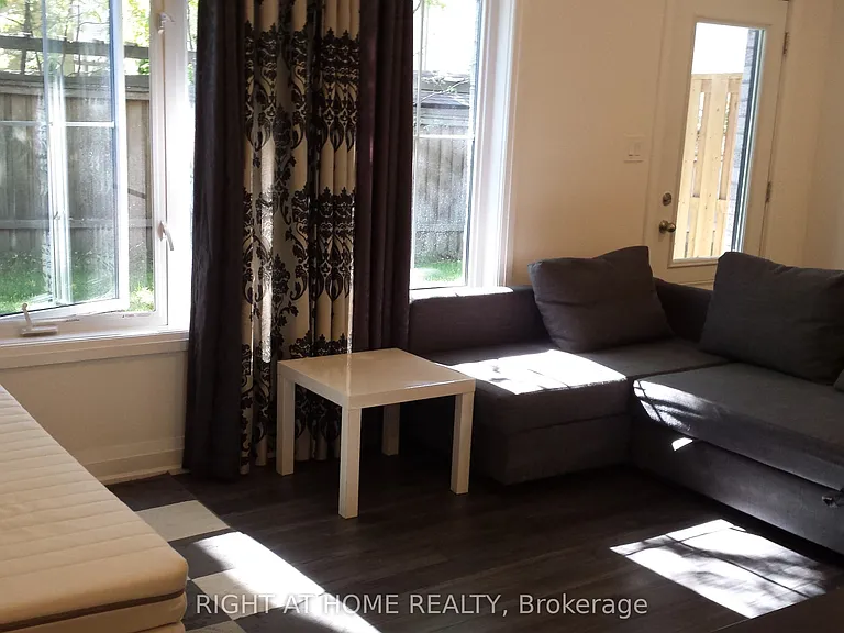 39 Stallibrass Ln S #BASEMENT — Photo 2