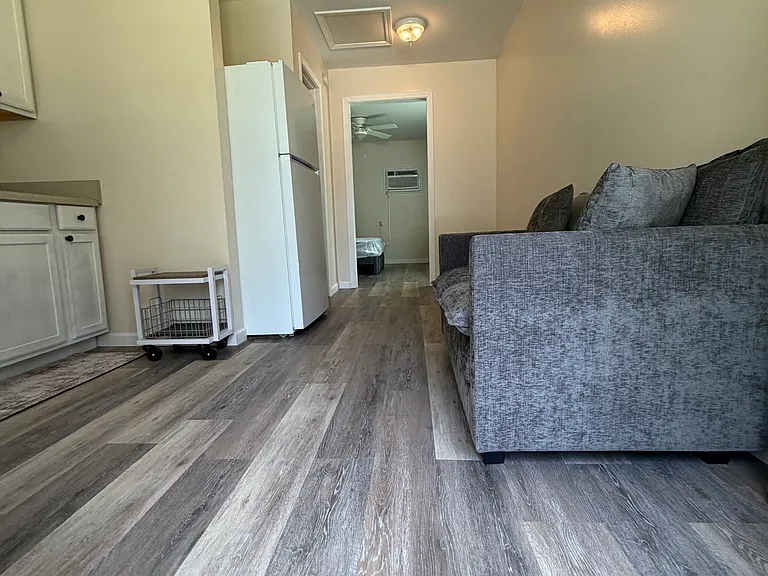 288 N Main St — Photo 12