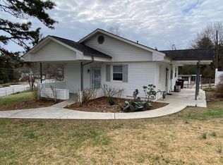 146 S Purdue Ave, Oak Ridge, TN 37830