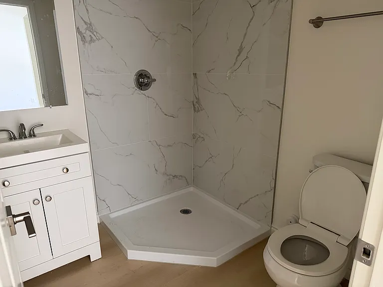 701 S Grevillea Ave #8 — Photo 5