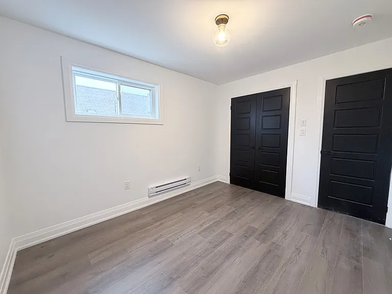 184 Ottawa St S #3 — Photo 21
