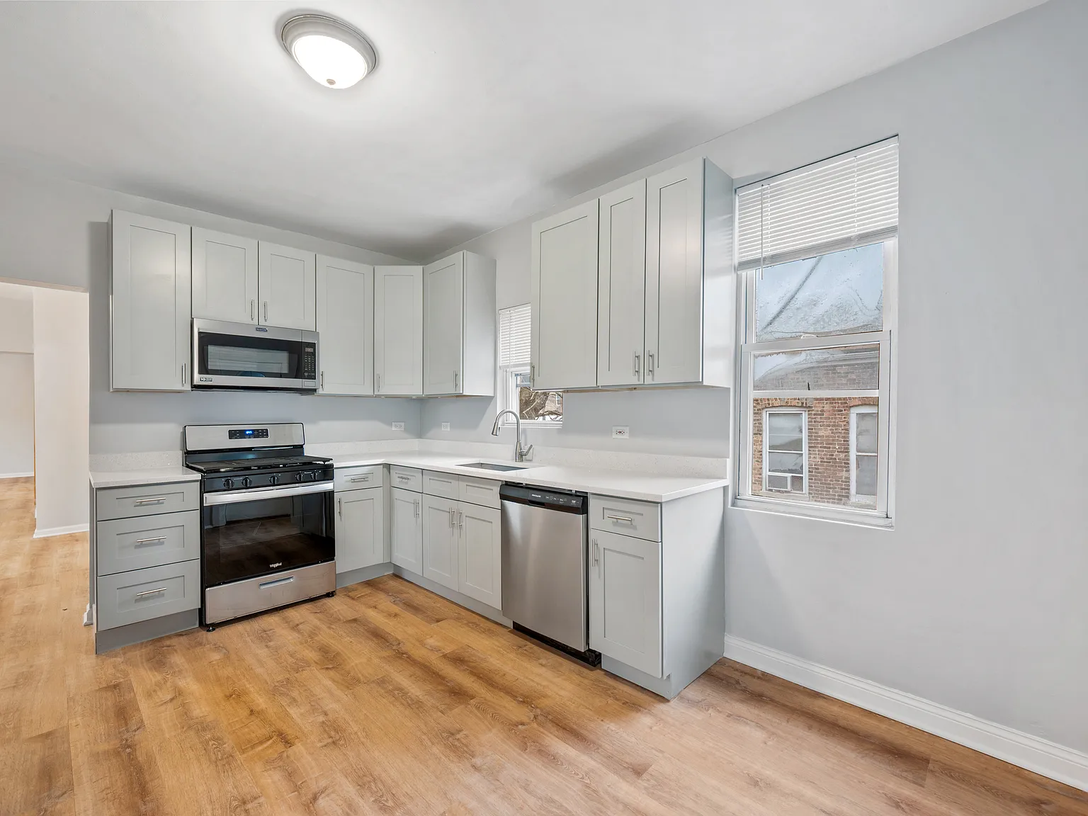 1858 W Cullerton Street — Photo 3