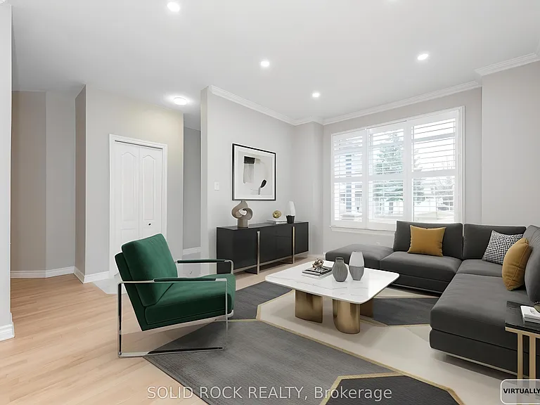 55 Gleeson Way W — Photo 4