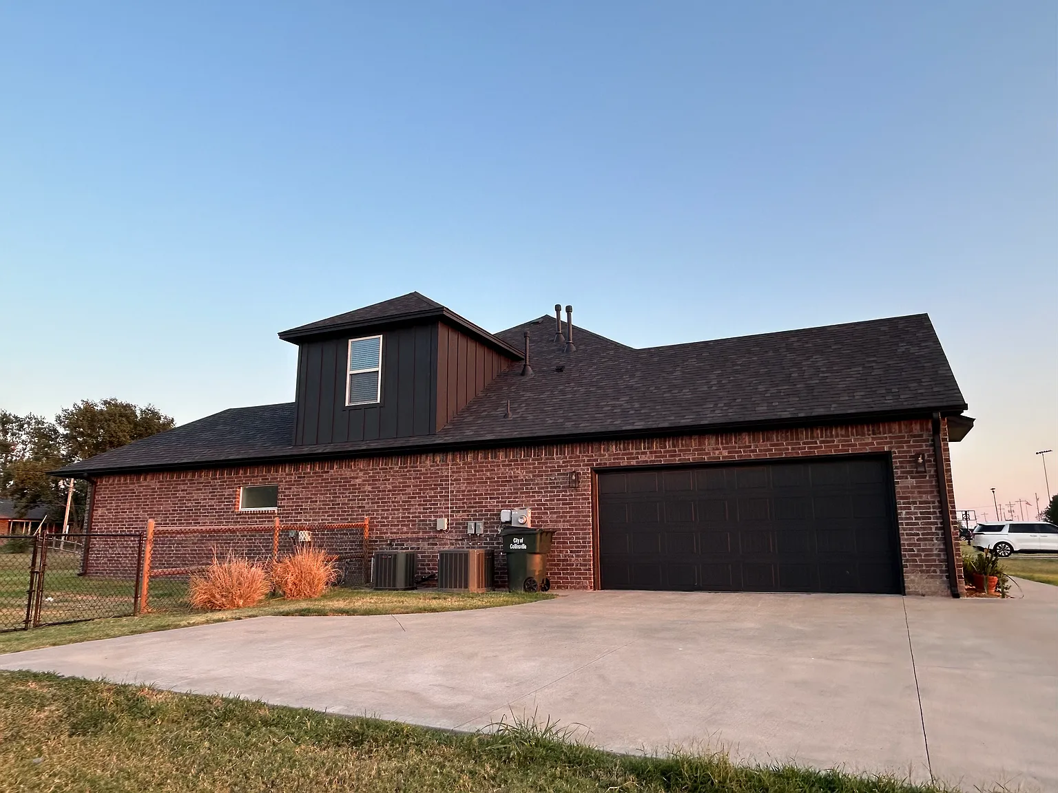 4 bed, 2467 sqft, $2,700 — Photo 4
