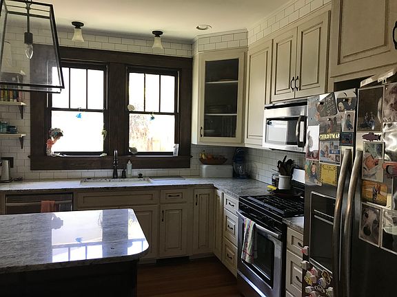 4th image of 515 Norwood St