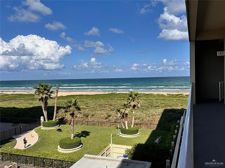 2700 Gulf Blvd #204 — Photo 3