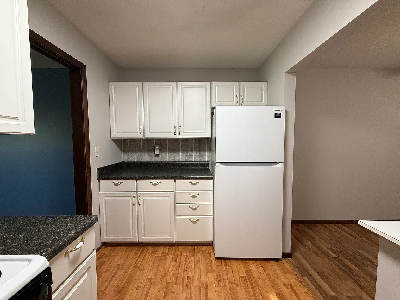 3 bed, 1.5 bath, 1280 sqft, $1,600 — Photo 3