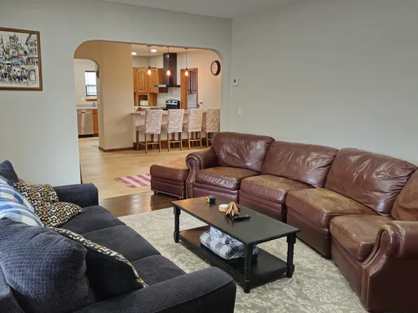 10 S Oneida Ave, Rhinelander, WI 54501