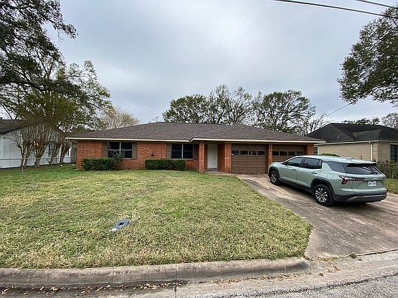 5th image of 805 China St