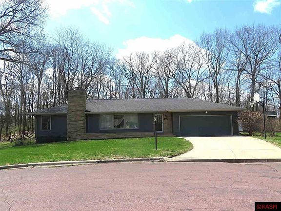 3rd image of 117 Eastwood Dr