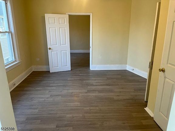 2nd image of 79 Sunnyside Ter APT 2