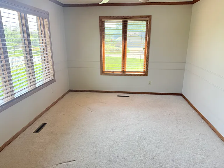612 E Saint Andrews Cir — Photo 8