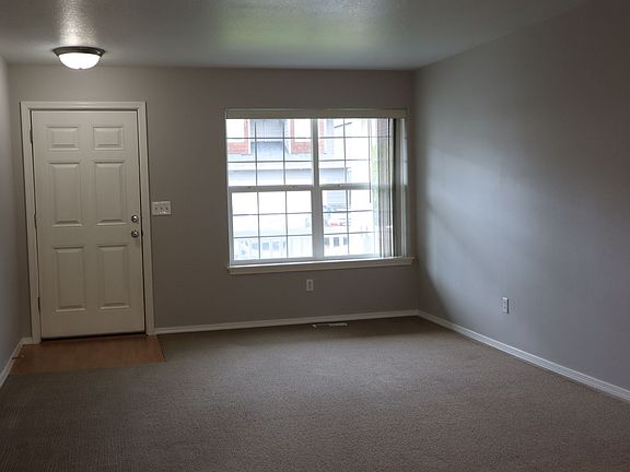 4th image of 1211 NE 168th St