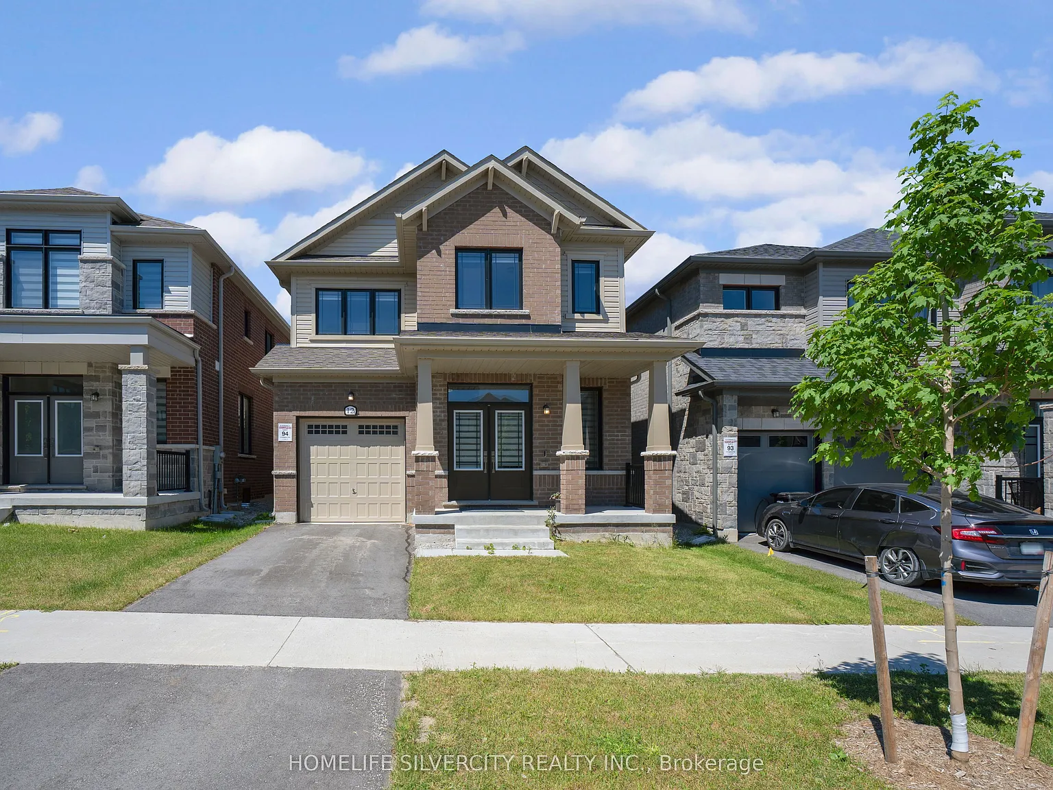 4 bed, $3,000 — Photo 1