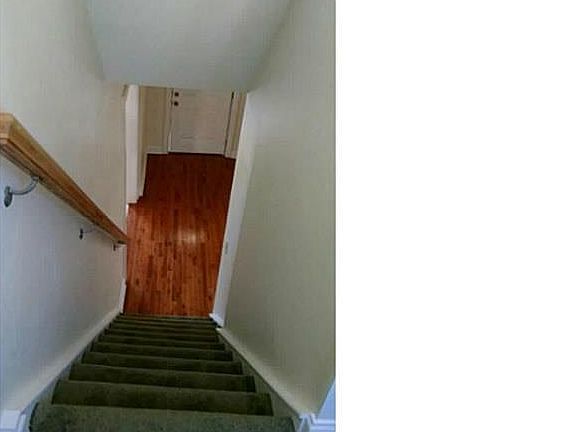 4th image of 340 Bruce St