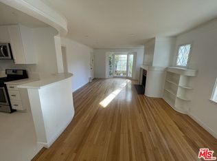 9427 Charleville Blvd, Beverly Hills, CA 90212