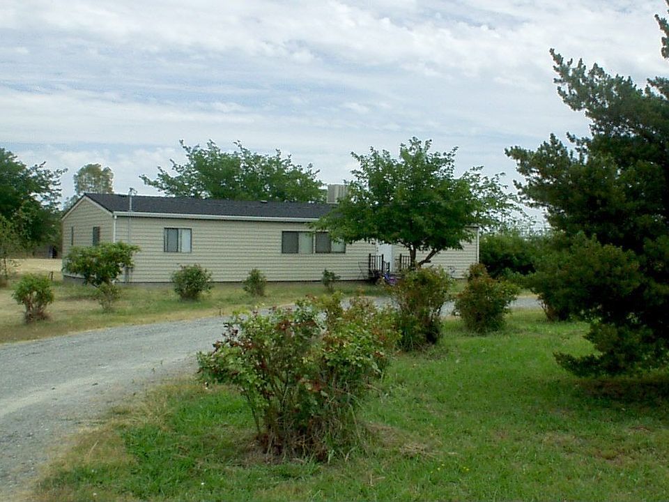 Country living close to town