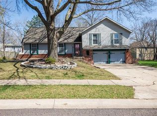9823 Larsen St, Overland Park, KS 66214
