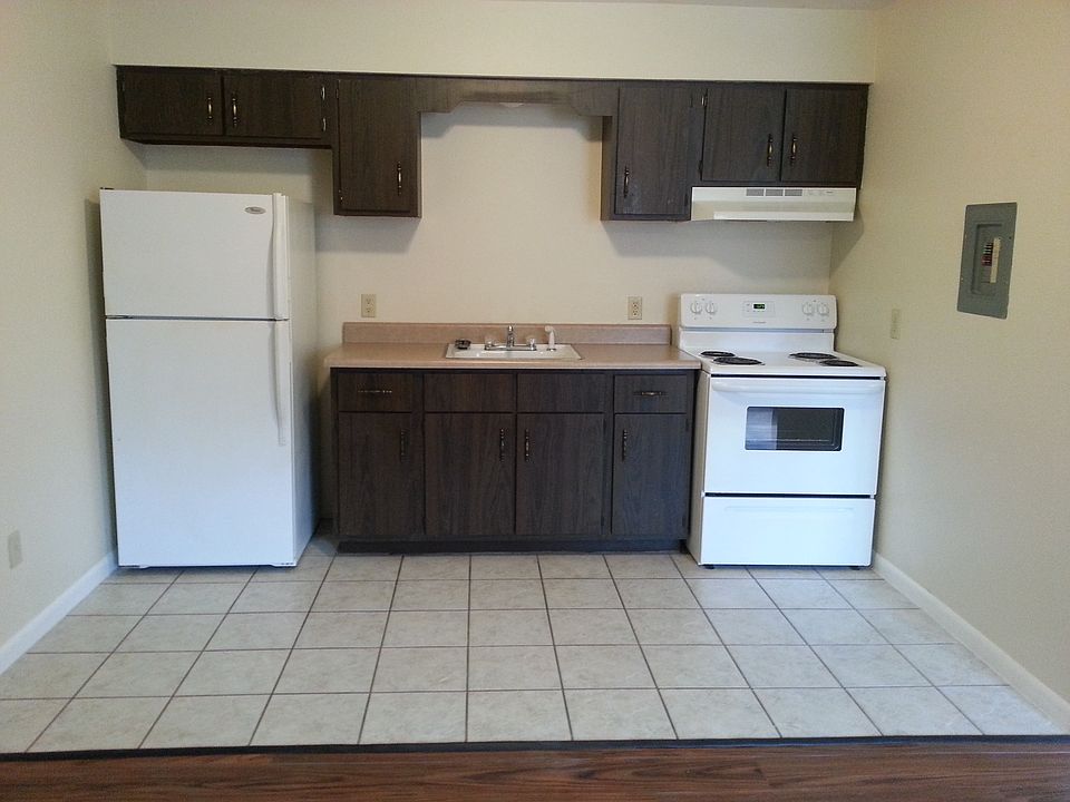 2nd image of 1348 E McDaniel St APT 17