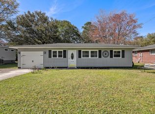 1118 Yeamans Hall Rd, Hanahan, SC 29410