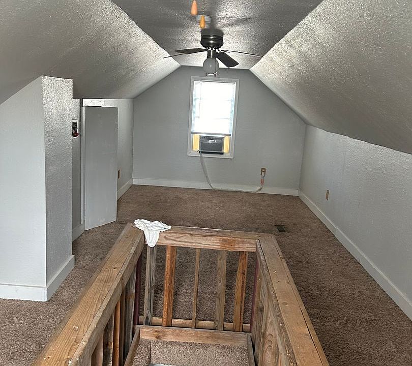 2nd image of 3121 N 59th St #66104