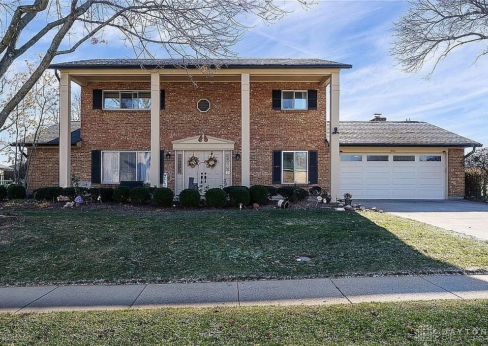 1st image of 7400 Roselake Dr