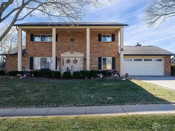 7400 Roselake Dr, Dayton, OH 45414