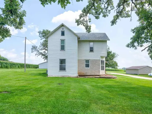 1091 Garfield Ave, West Liberty, IA 52776