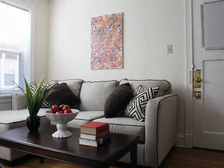 Oak Park Apartments — Photo 14