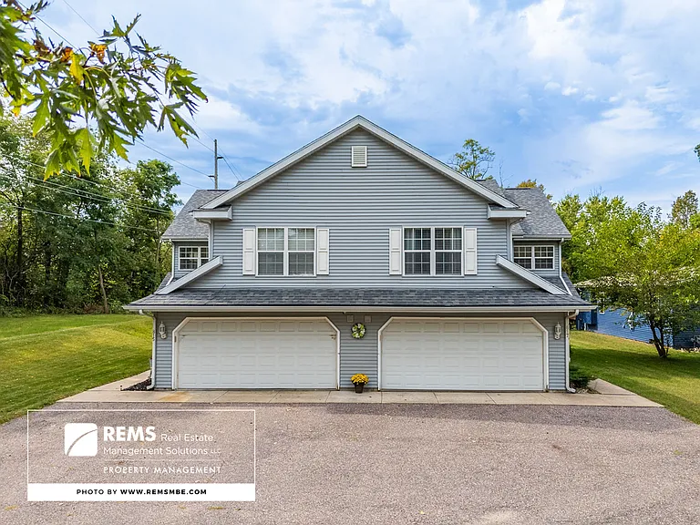 815 Island Ct #1 — Photo 11