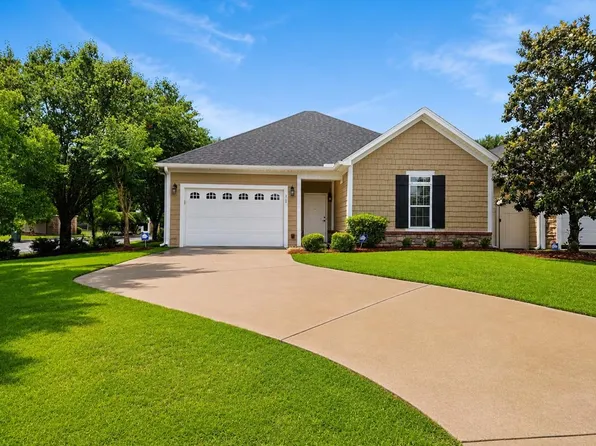 212 Hidden Creek Cir, Dothan, AL 36301