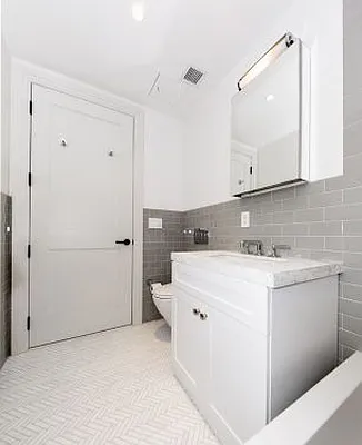 Rented by Voro New York | media 18