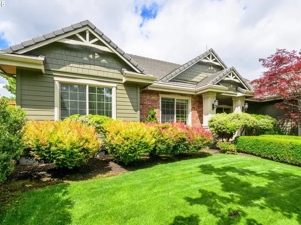 2053 Lakeview Dr, Eugene, OR 97408